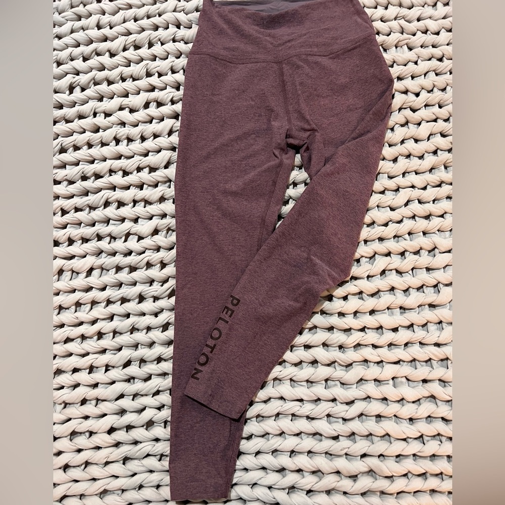 Peloton x Beyond Yoga leggings
